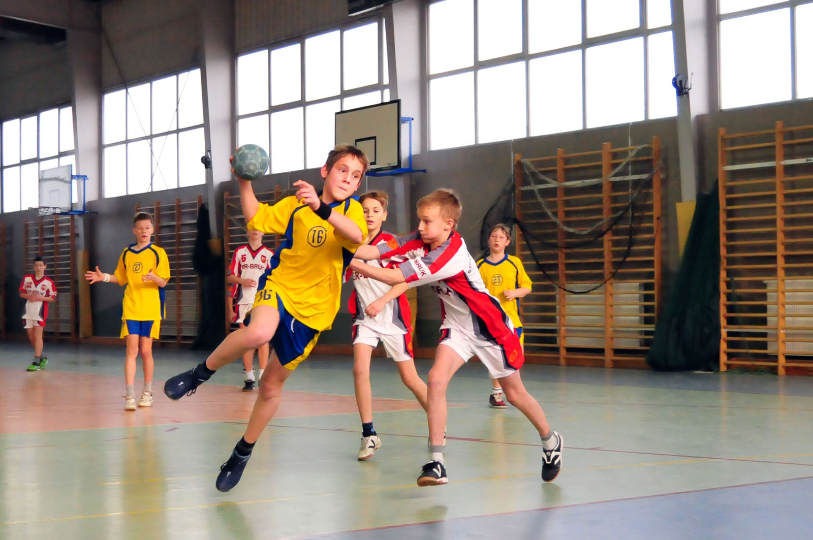 W ćwierćfinałach ze zmiennym szczęściem.