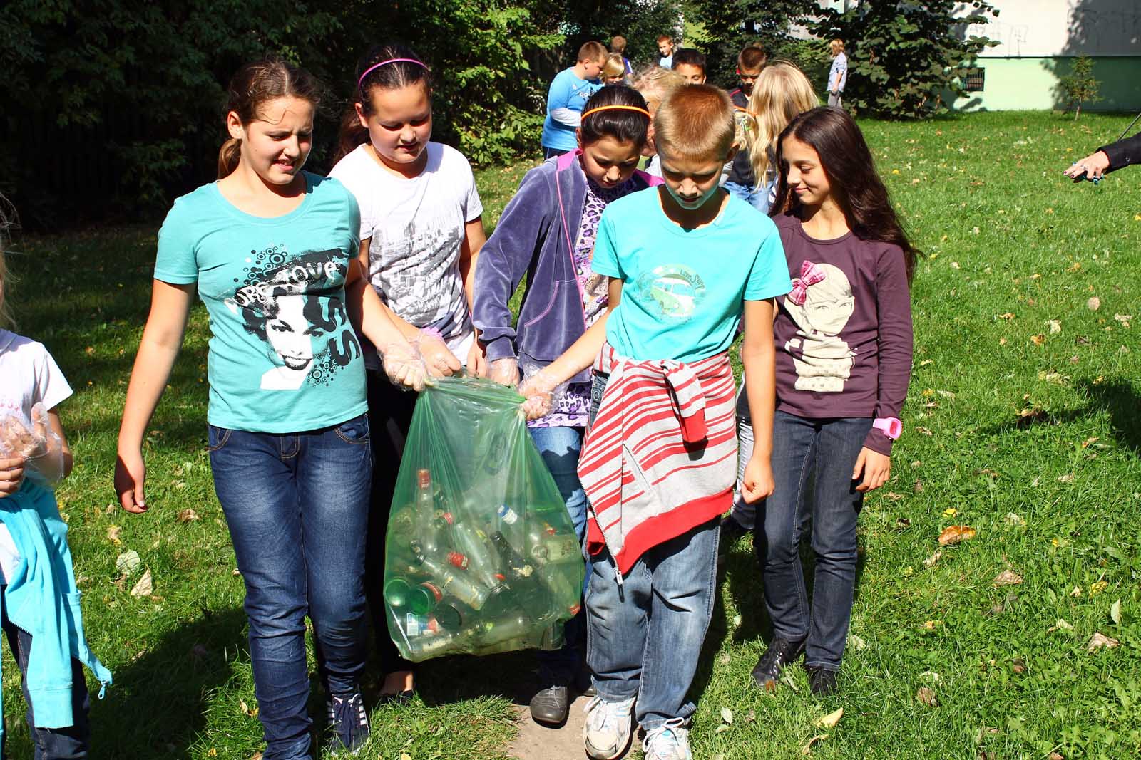 Przekażmy dzieciom czysty świat.