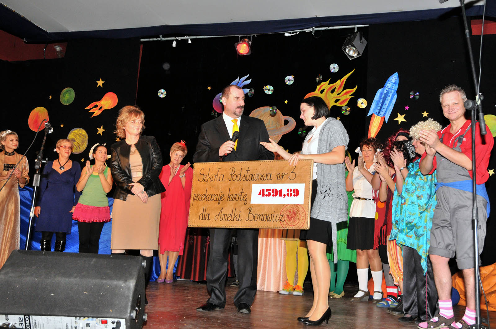 Zagraliśmy dla dwuletniej Amelki.