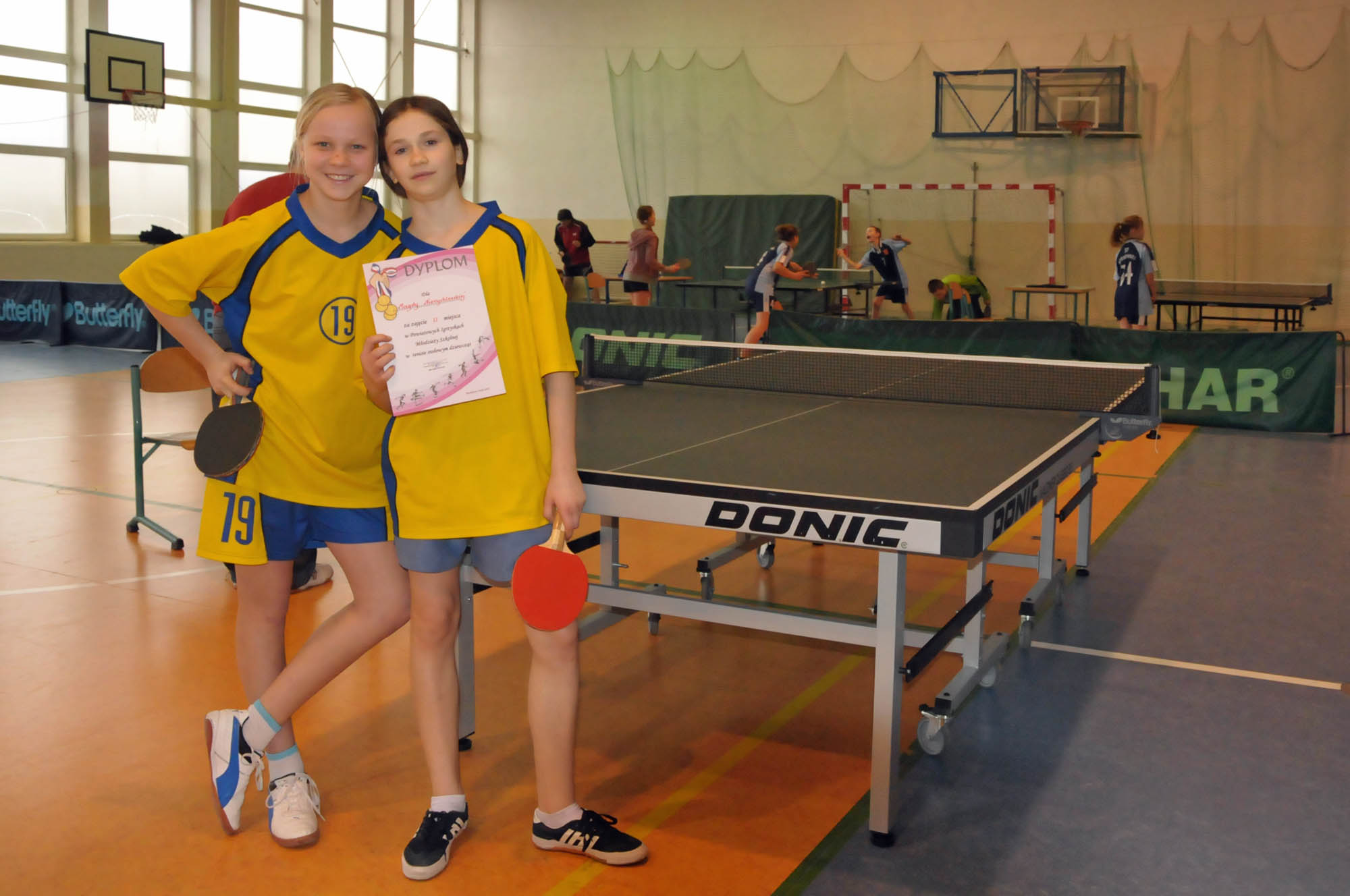 Przy tenisowym stole.